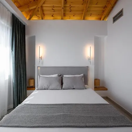 Lithos Retreat 2 * カラマタ