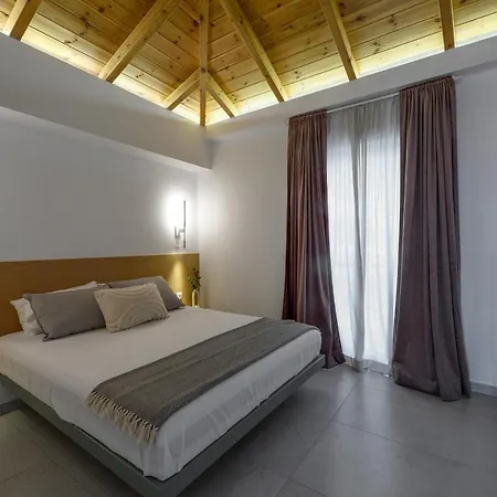 Lithos Retreat 2 カラマタ