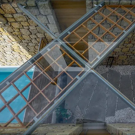 アパート Lithos Retreat 2