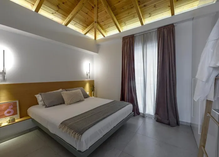 Lithos Retreat 2 קלמאטה